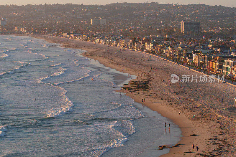 加州Mission Beach的无人机视图